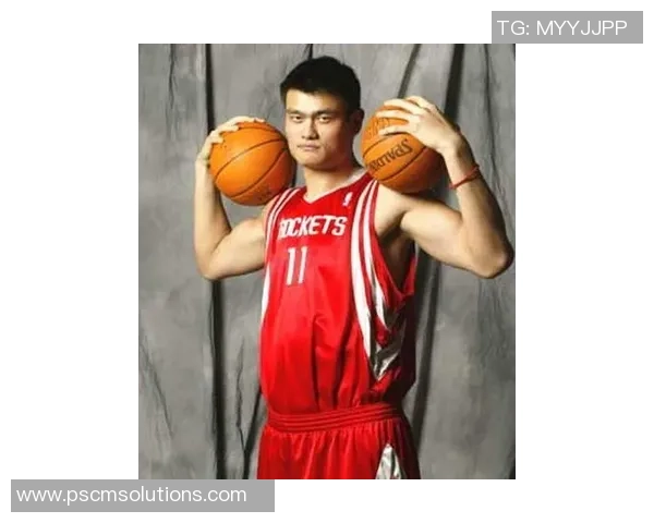 姚明调球技艺揭秘：从篮球场到生活中的灵活应变与智慧运用