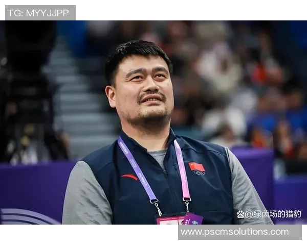 少年的姚明：从青涩球场到梦想起航的成长之路