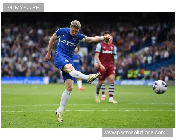 切尔西友谊赛大胜马竞争议判罚引发全场热议