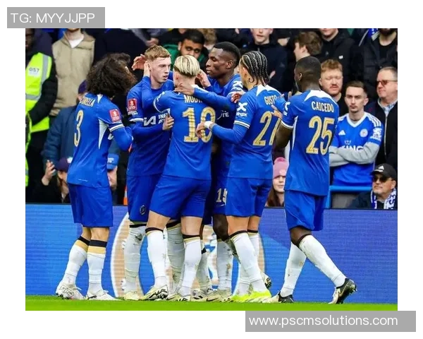 那不勒斯在足总杯中以3-0战胜利物浦补时进球点燃全场激情