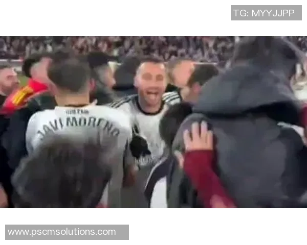 国王杯惊心动魄皇马逆转曼联补时绝杀引全场狂欢战术解析