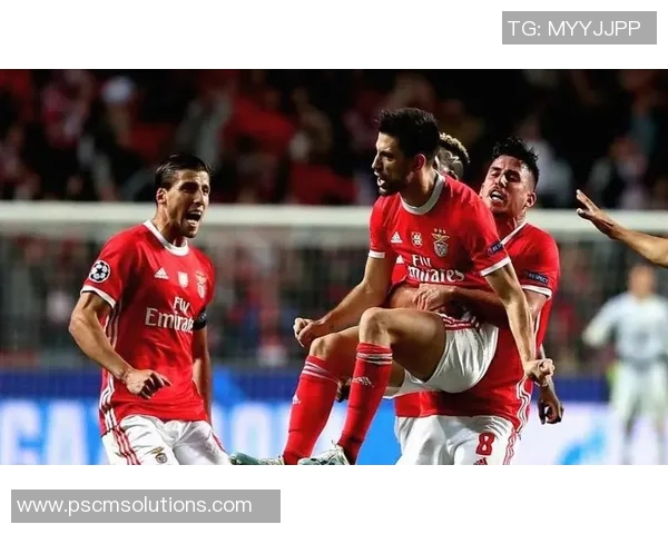 欧联杯波尔图大胜本菲卡五球狂潮补时进球引发全场狂欢