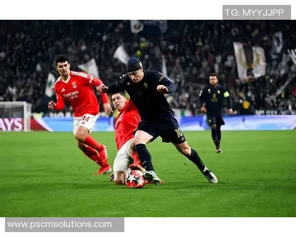 欧冠激战：那不勒斯补时绝杀本菲卡全场沸腾精彩集锦回顾