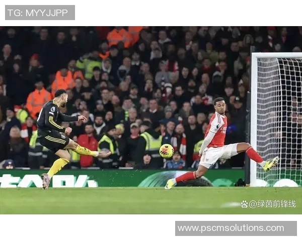 世界杯精彩对决曼联大胜阿森纳红牌事件引发全场热议