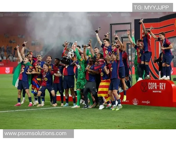 国王杯激战：多特蒙德与巴萨平局后点球决胜引发全场狂欢解析