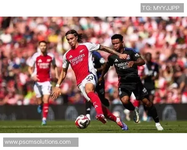 世界杯精彩对决曼联大胜阿森纳红牌事件引发全场热议